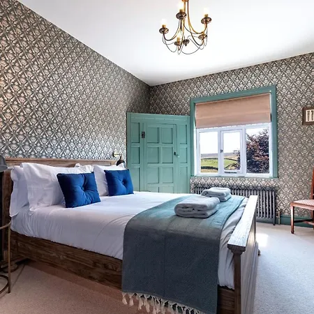 Dom wakacyjny Luxury 6 Bed Manor House - Hot-tub - Sleeps 14 - Stunning Views - Games